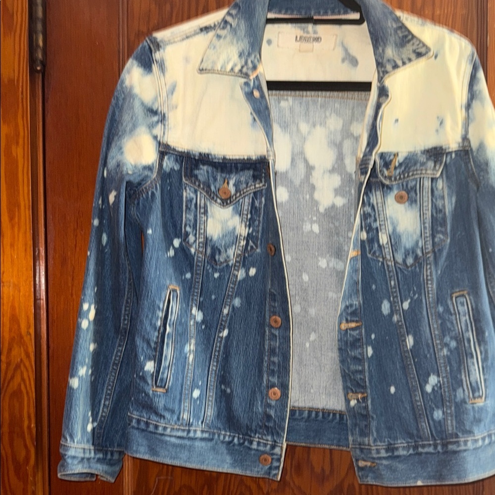 Lucky Brand Vintage Bleached Style Jean Jacket - Picture 4 of 9